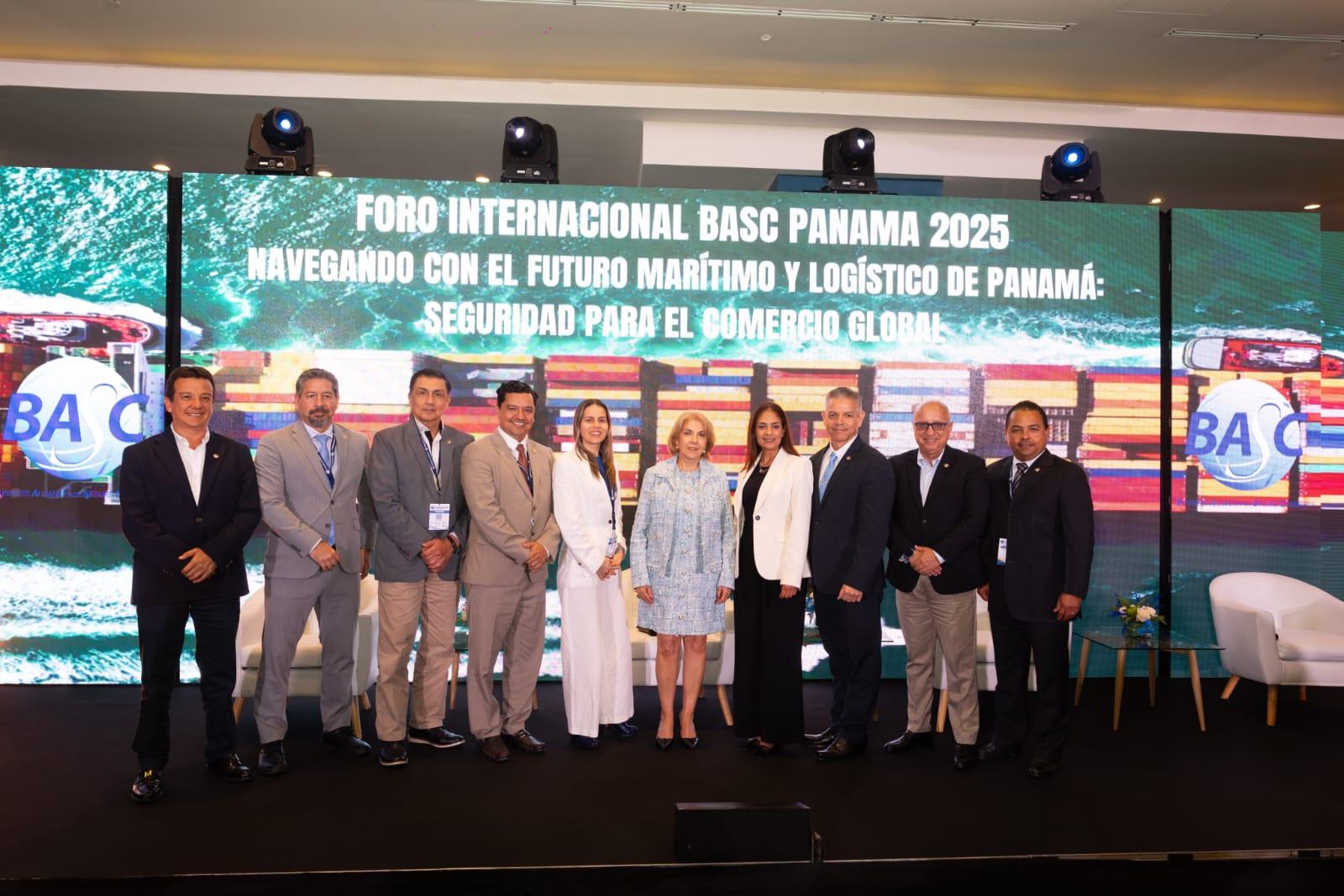 Delegation of BASC Chapter Presidents and Executive Directors, along with WBO senior leadership, present at the BASC Panama 2025 International Forum. From left to right: Walter López, Fabricio Muñoz, Pedro Pablo Peña, Oscar Sánchez, Marcela Ortíz, Giomar González, Suzanne Lemaitre, Erik Moncayo, Diego Castillo, and Raúl Villalobos.