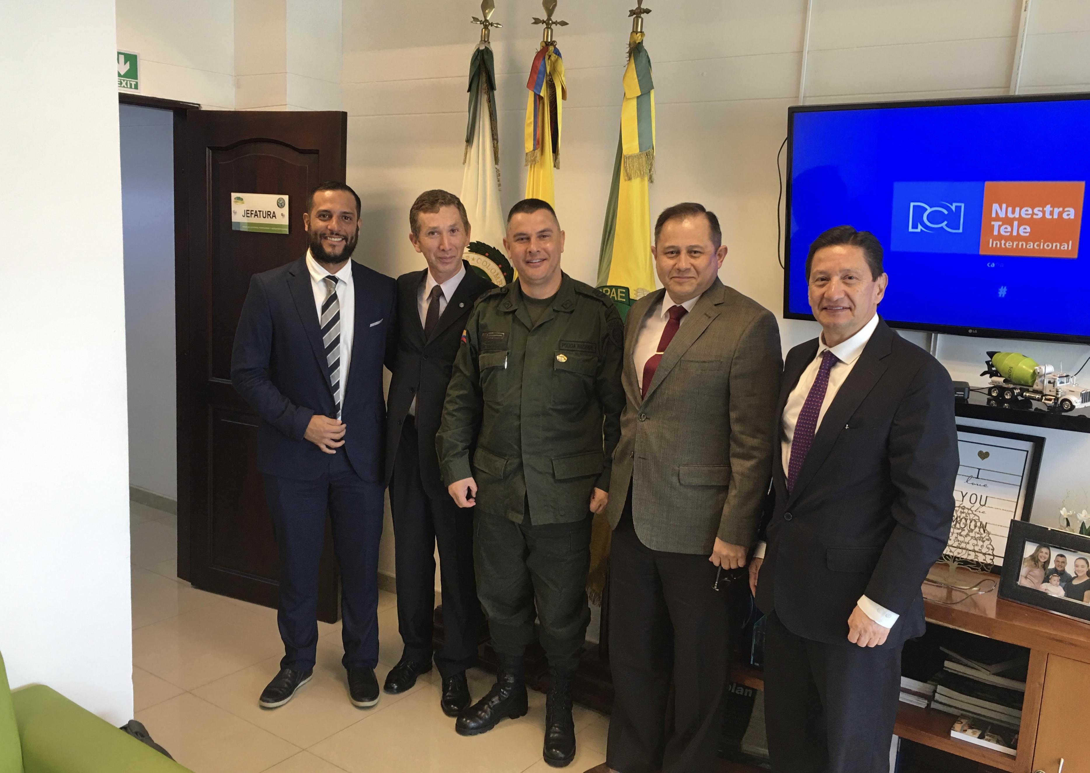 Miembros del Capítulo BASC Café y Autoridades de Gobierno de Colombia.